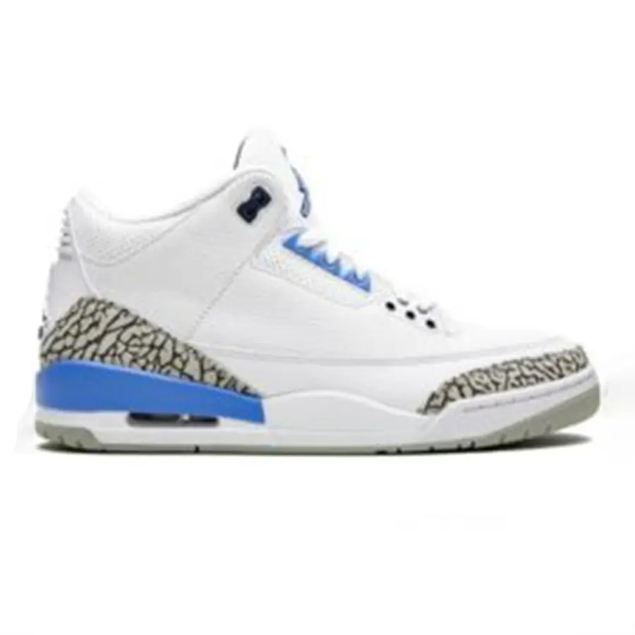 Air Jordan 3 Retro “UNC”